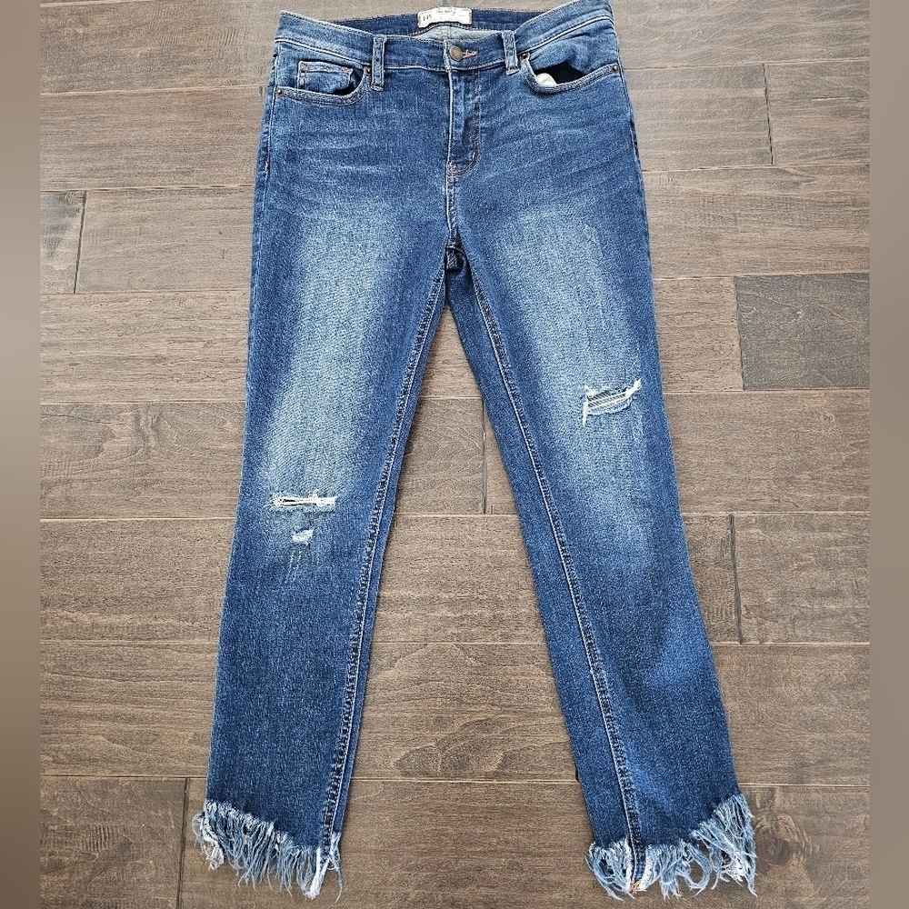 Free People Great Heights Fray Skinny Jean Distressed Medium Wash 28